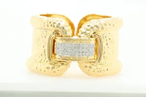 18 kt yellow gold fashion bangle