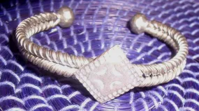 AFRICAN SLIVER PLATE BANGLE