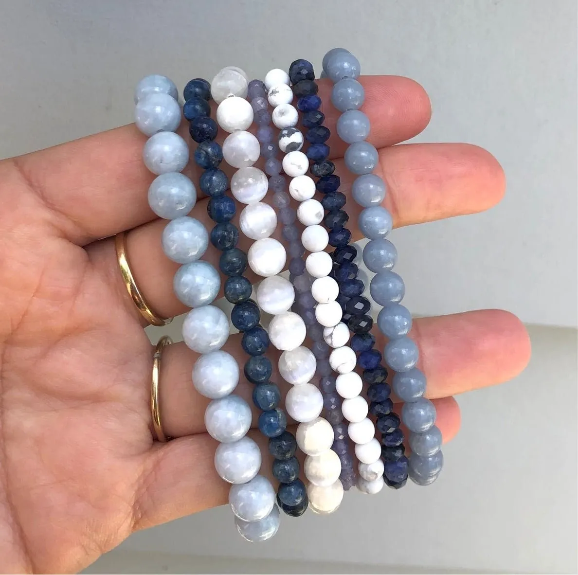 Aquamarine 8mm Beaded Bracelet - Calm