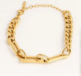 Charolette Chainlink Bracelet