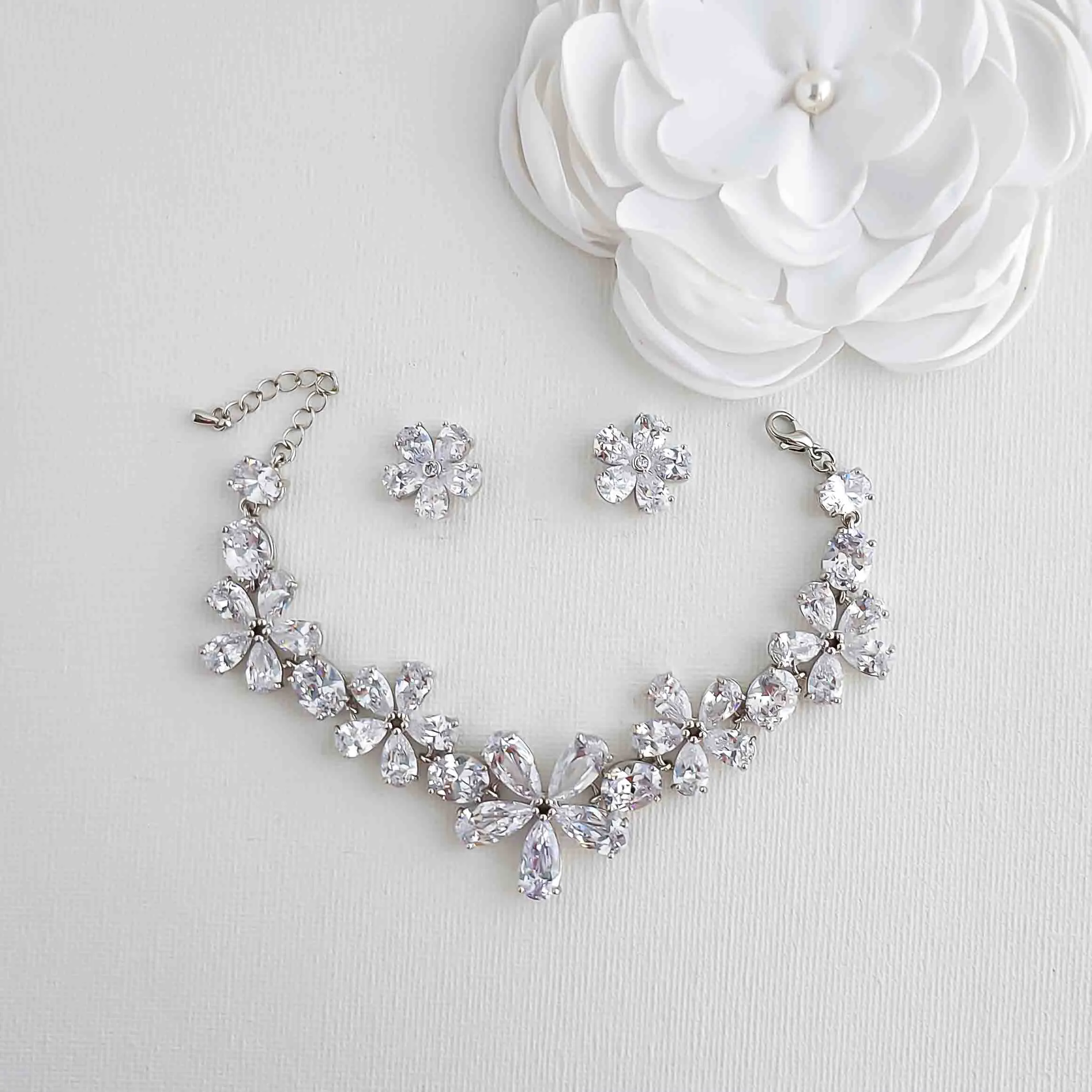 Flower Stud Earrings and Bracelet Set-Abelia