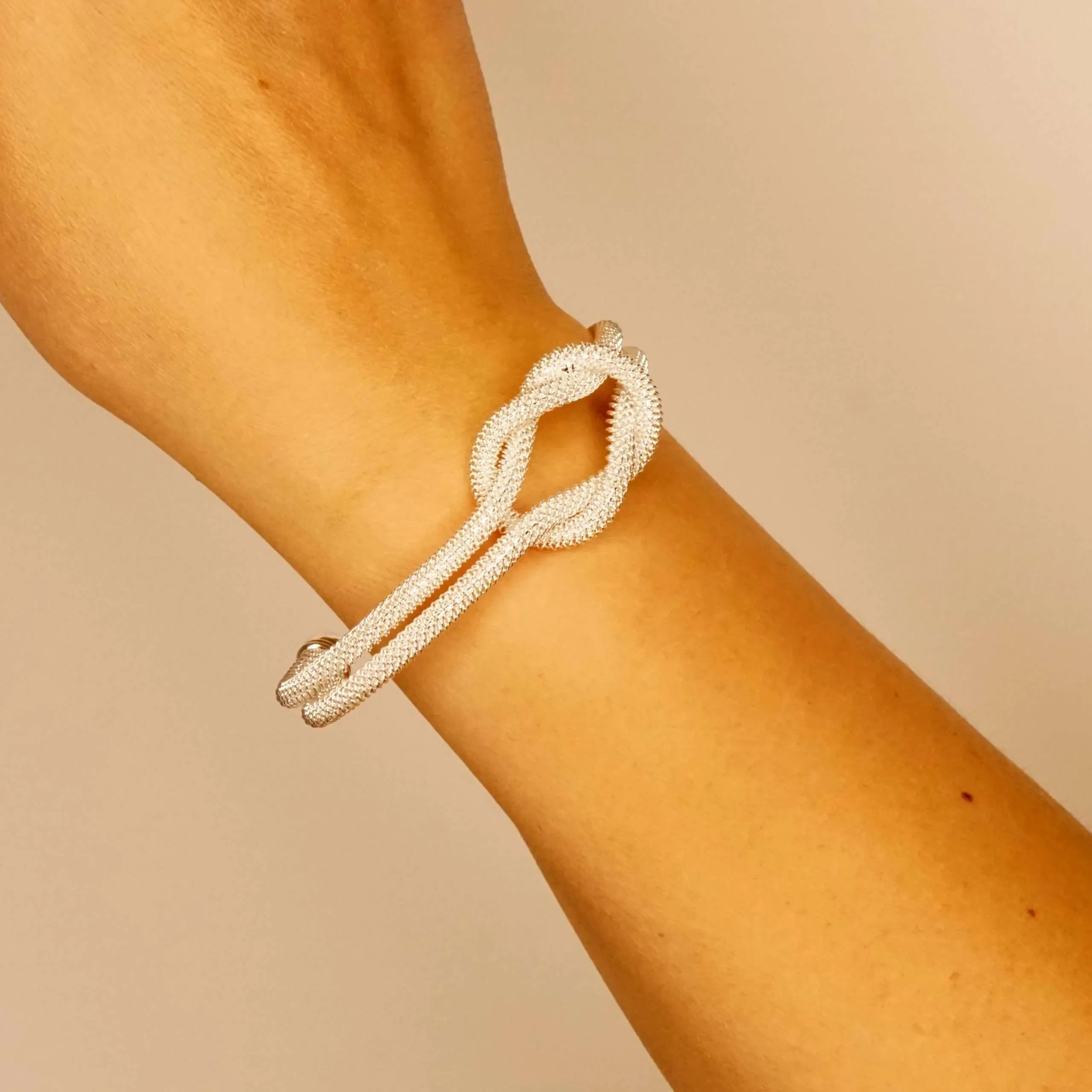 Gloria X - Sterling Silver Knot Bracelet - Perfect Friendship & Wedding Gift