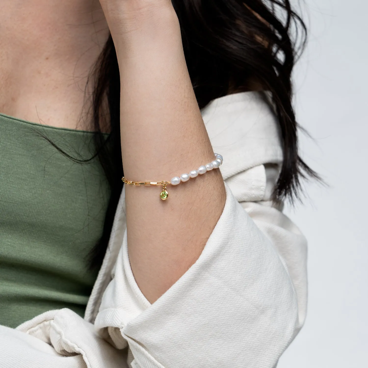 Luna White Pearl, Chain and Peridot Drop Bracelet