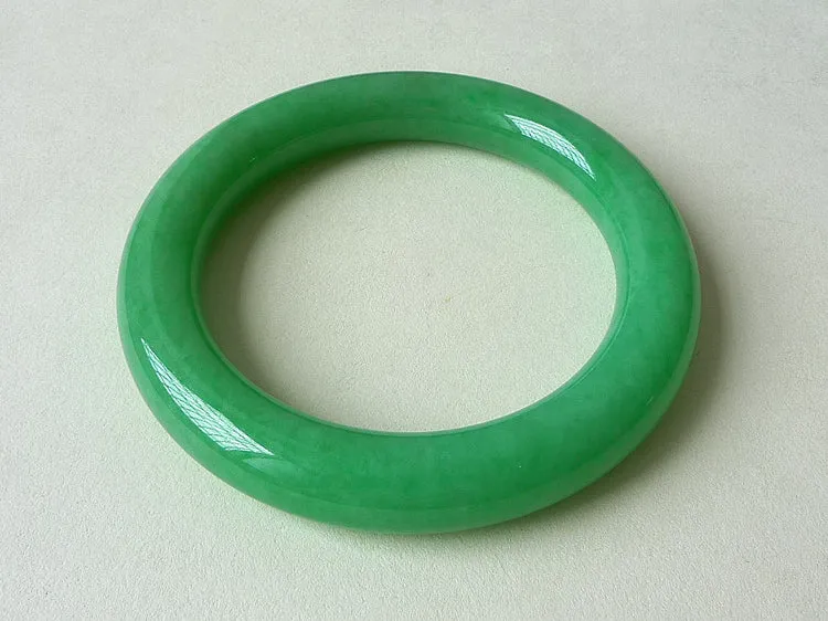 Natural Jade Bangle Jadeite Bangle Internal Diameter 58mm BER173