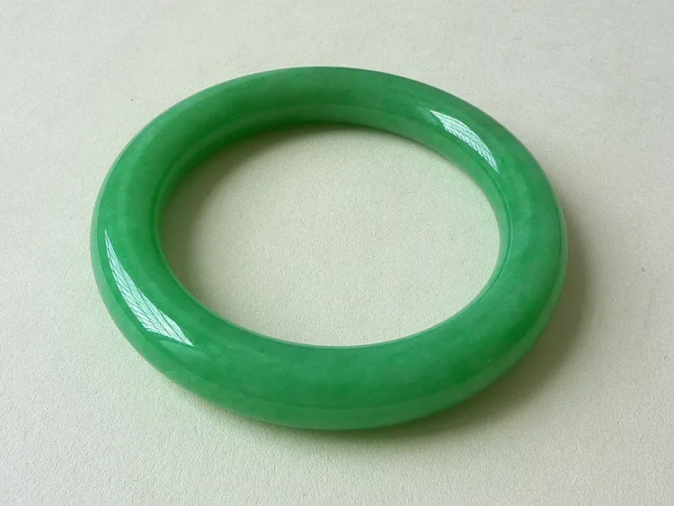 Natural Jade Bangle Jadeite Bangle Internal Diameter 58mm BER173