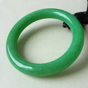 Natural Jade Bangle Jadeite Bangle Internal Diameter 58mm BER173