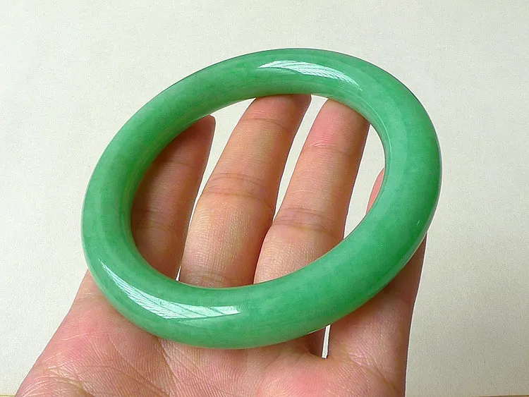 Natural Jade Bangle Jadeite Bangle Internal Diameter 58mm BER173