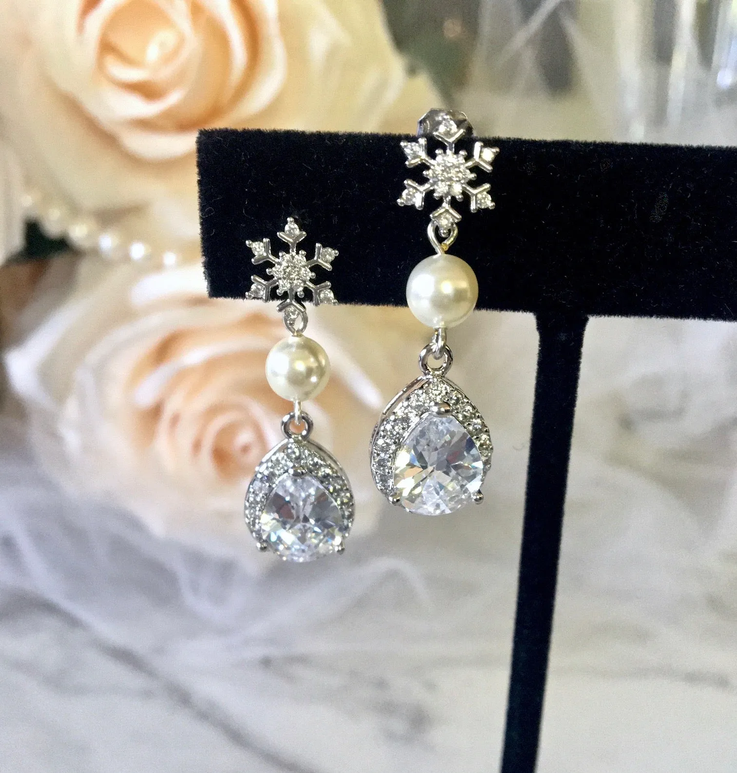 "Eira" - Winter Snowflake 3-Piece Bridal Jewelry Set