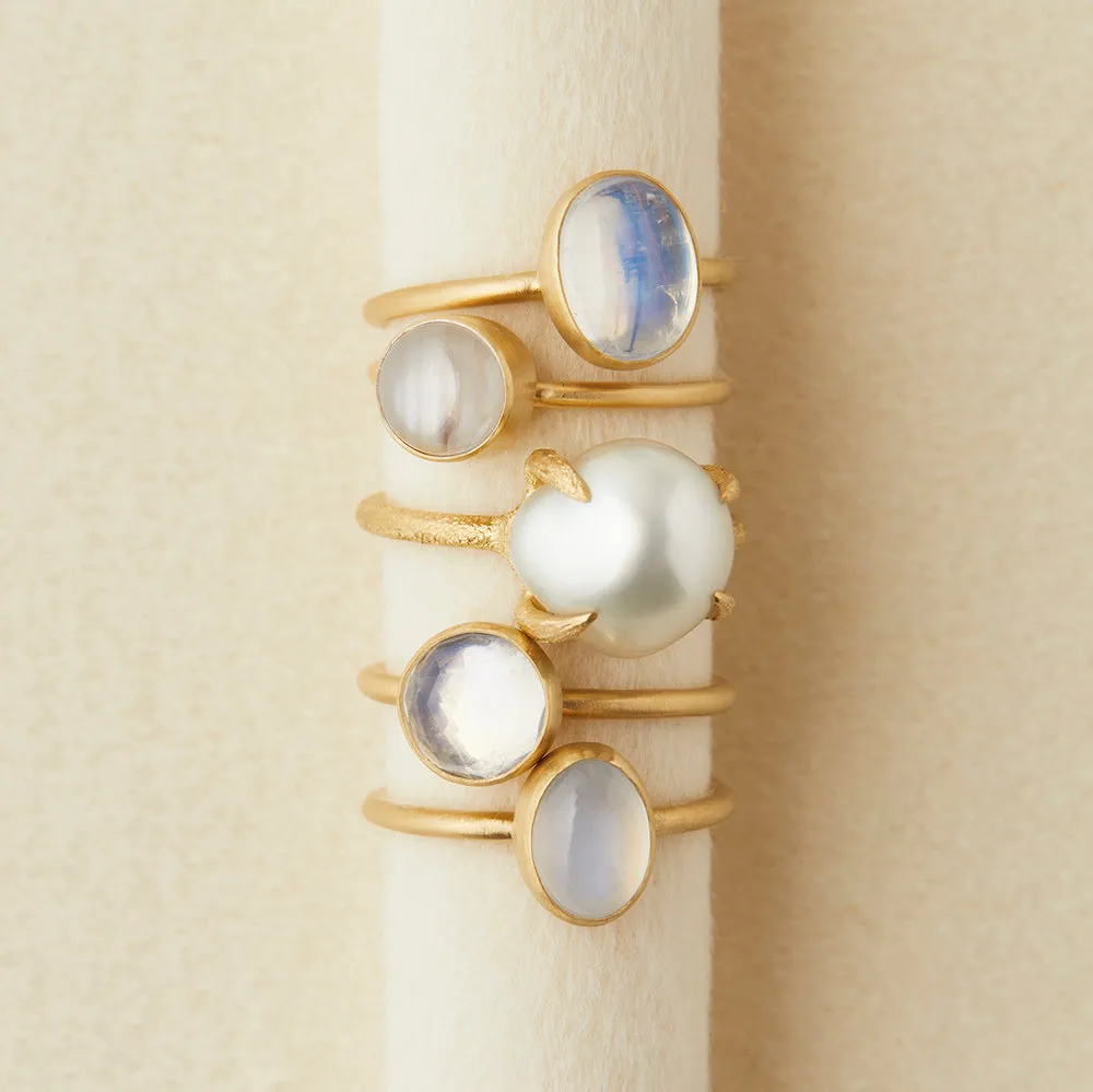 R12001RM | Rainbow Moonstone Glacé Ring