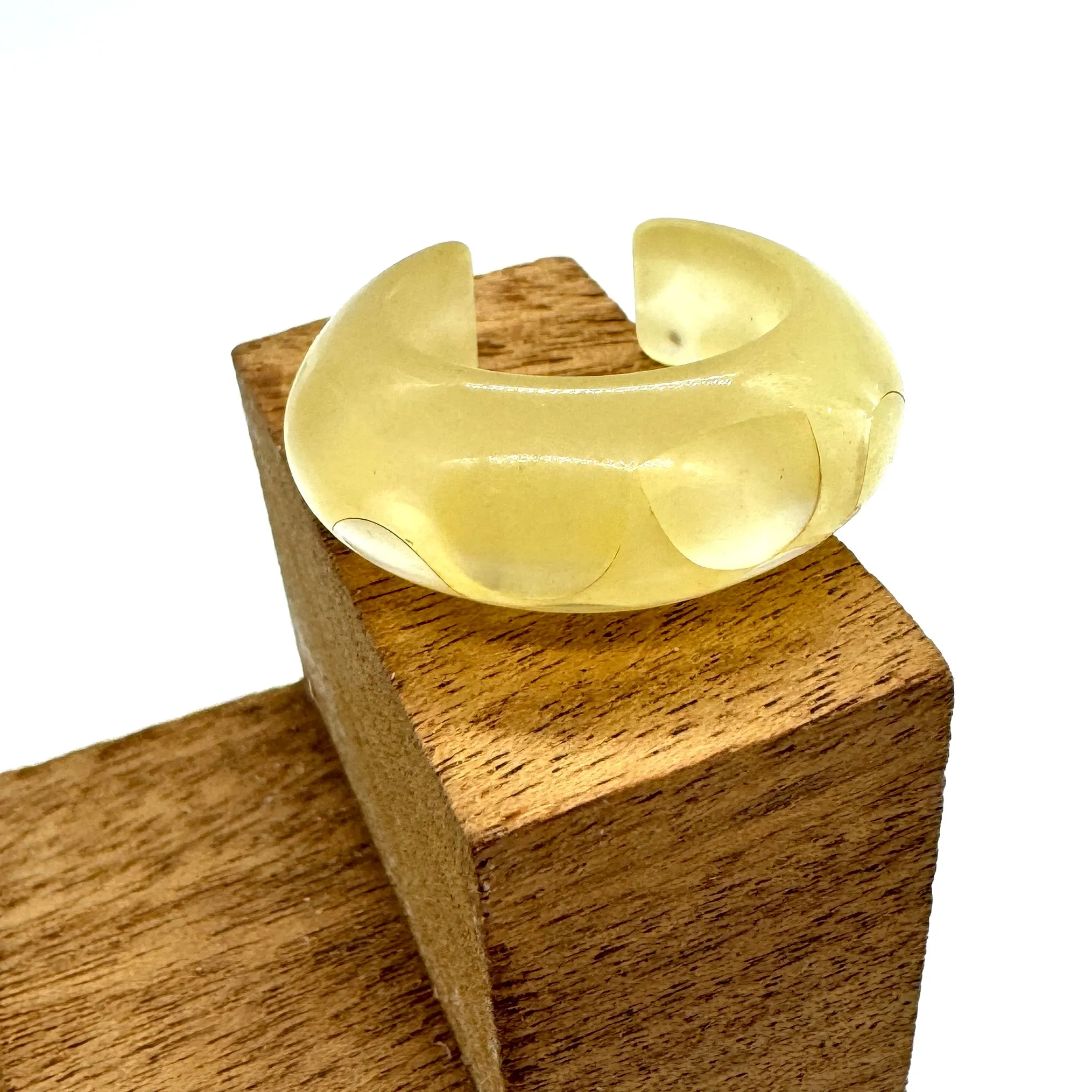 RARE Vintage BUTTER Yellow Polka Dot Glow C-Lucite Ring