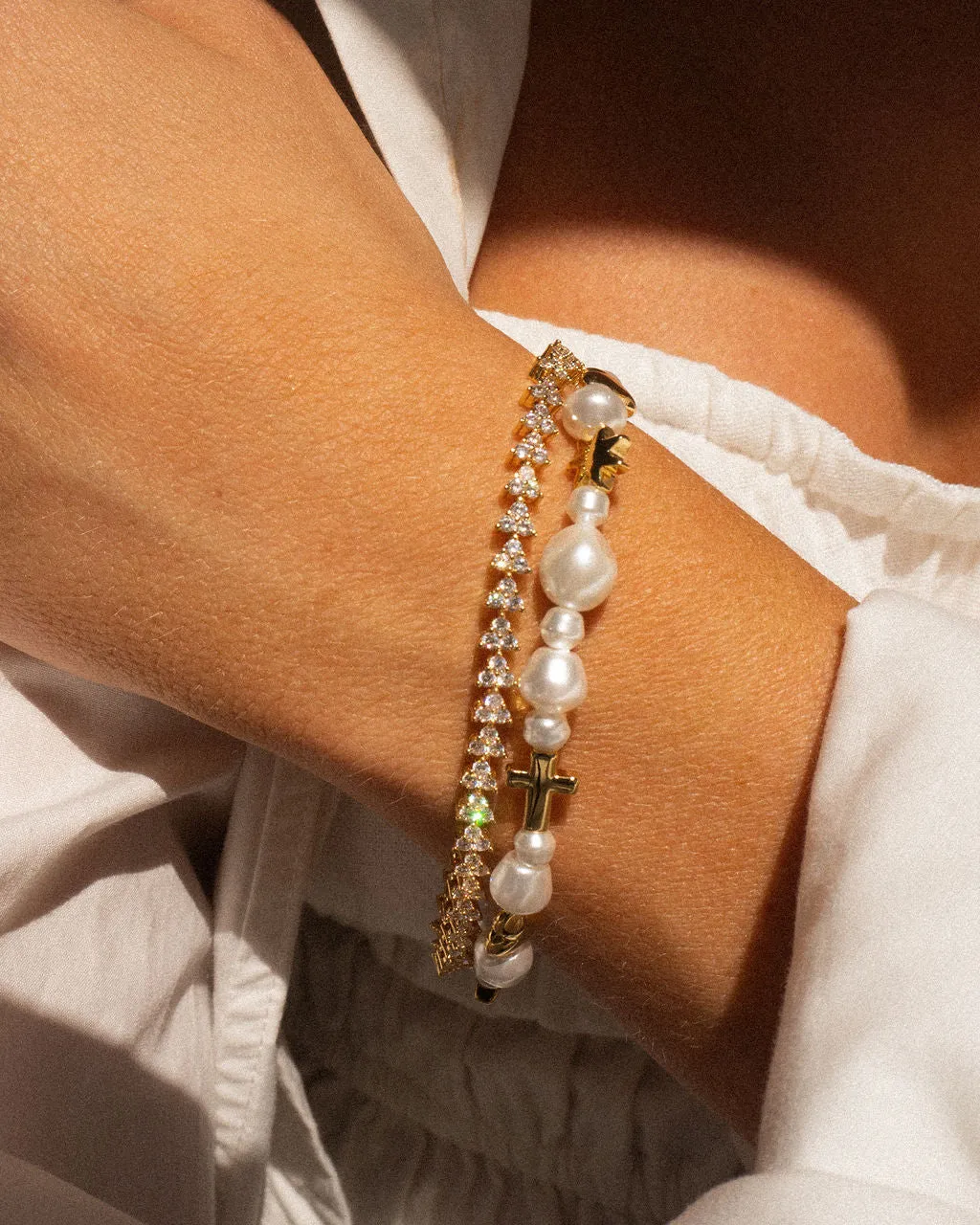 The Etoile Pearl Stud Bracelet