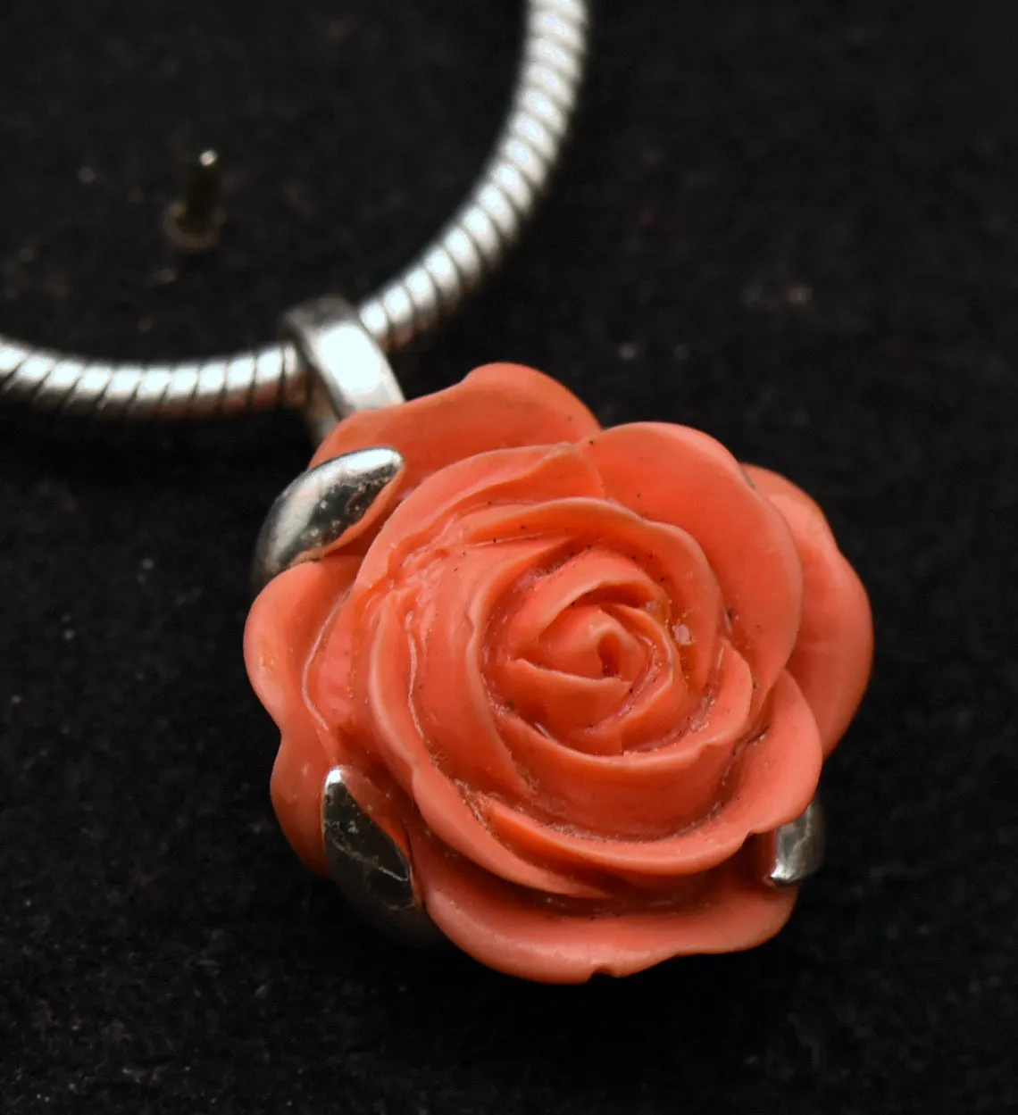 Vintage Rose Pendant Necklace