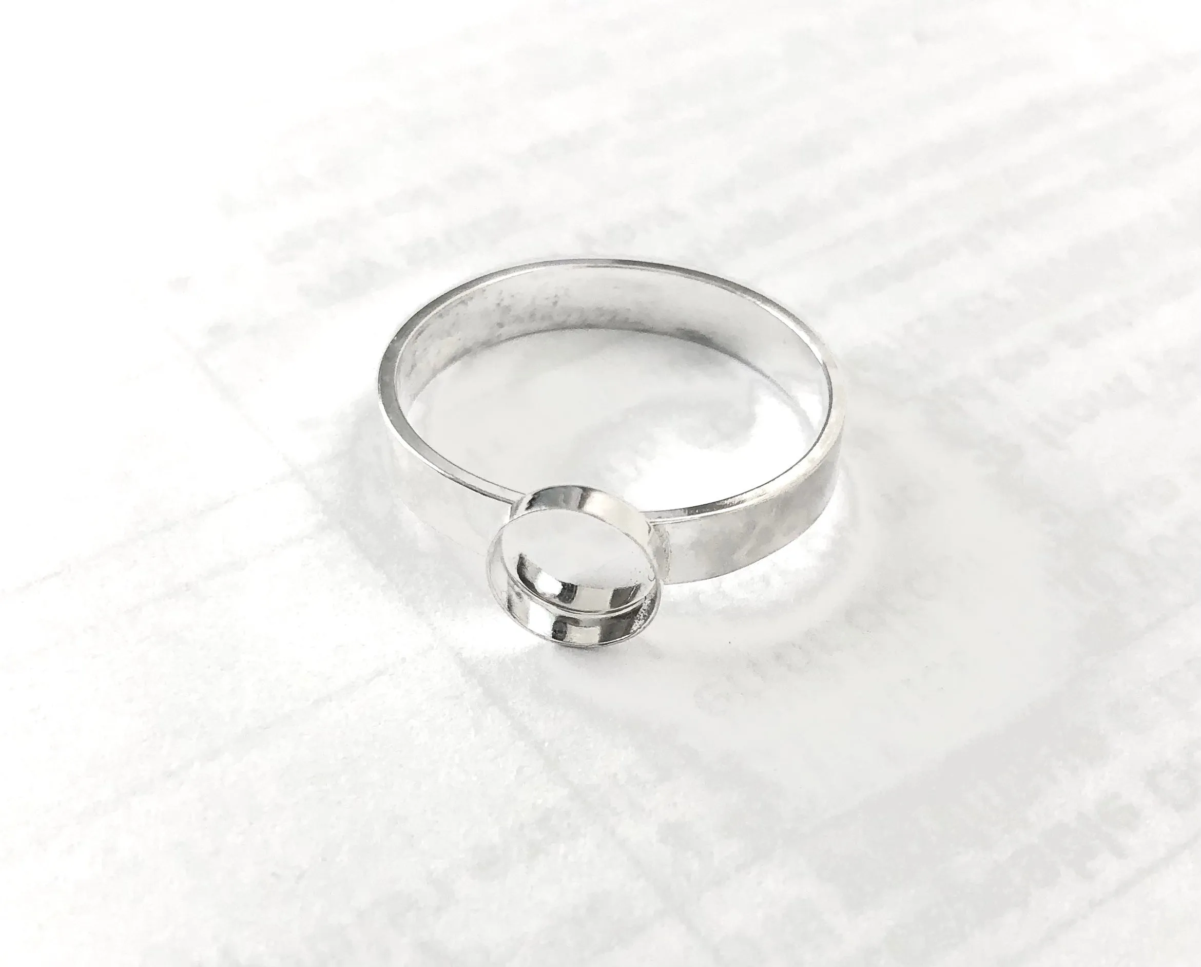 Wide Flat Band Round Blank Ring Setting | 6 mm, 8 mm, 10 mm, 12 mm, 14 mm